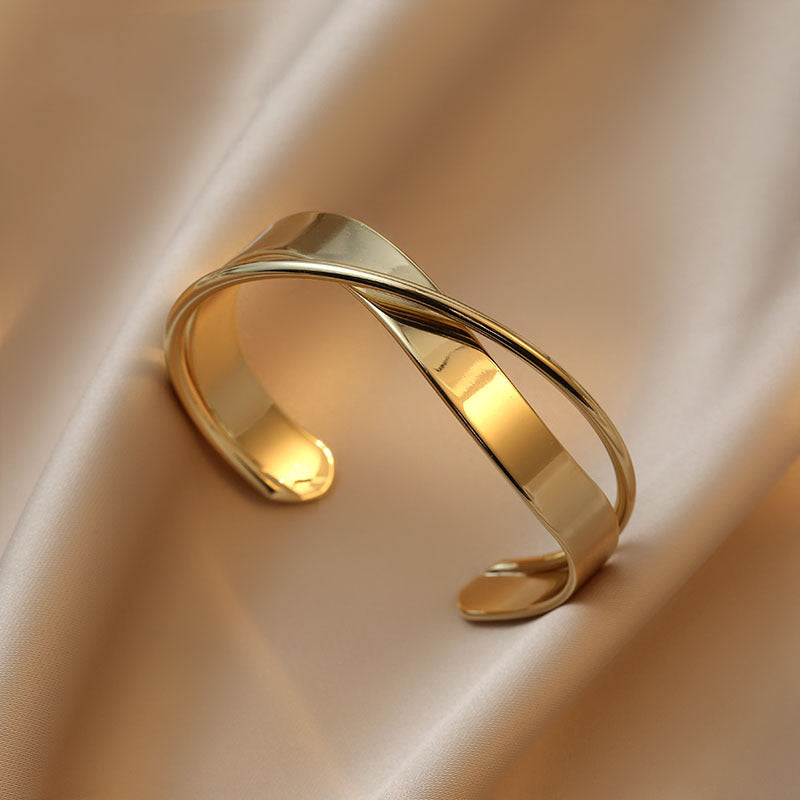 Liora – Strahlendes minimalistisches Armband