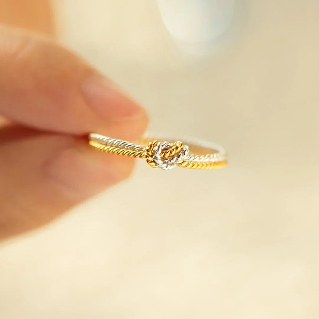 Ring der Mutter-Tochter-Bindung - Ring mit 2 Strängen und Knoten