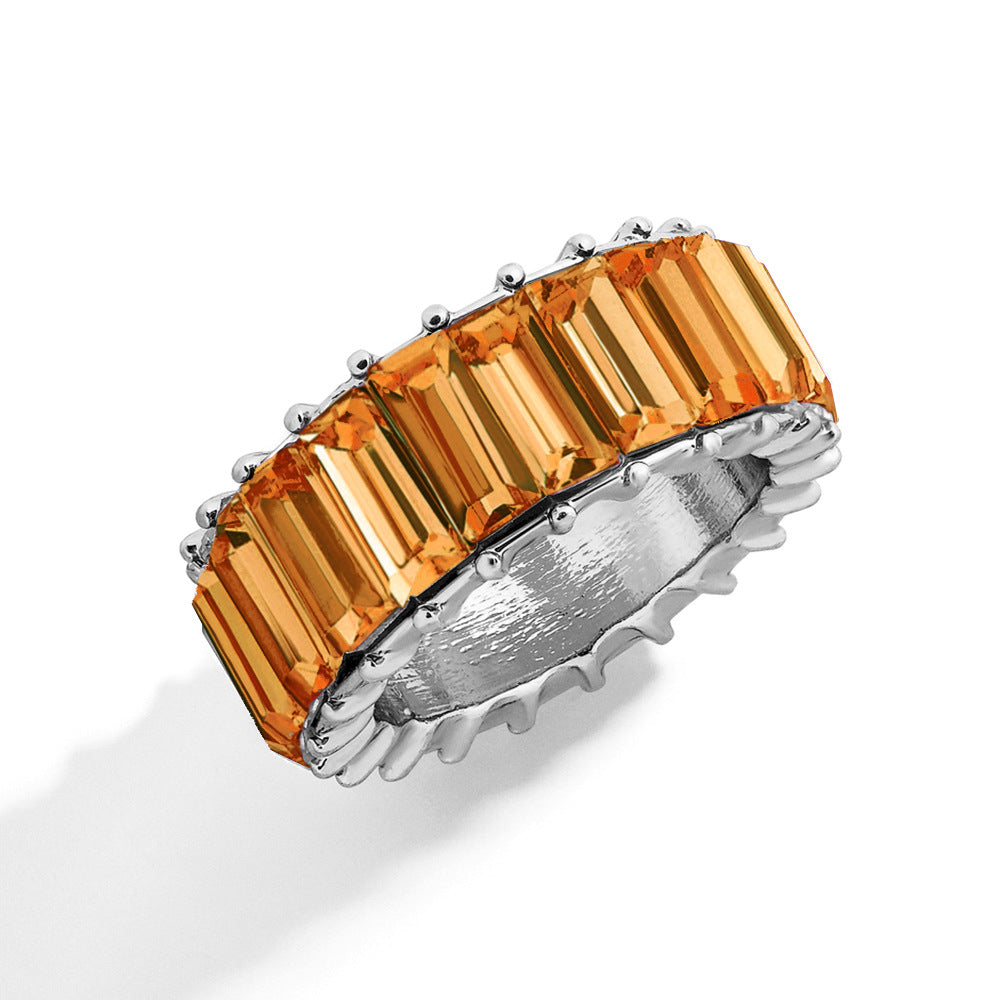 Naya – Moderner geometrischer Ring aus buntem Metall