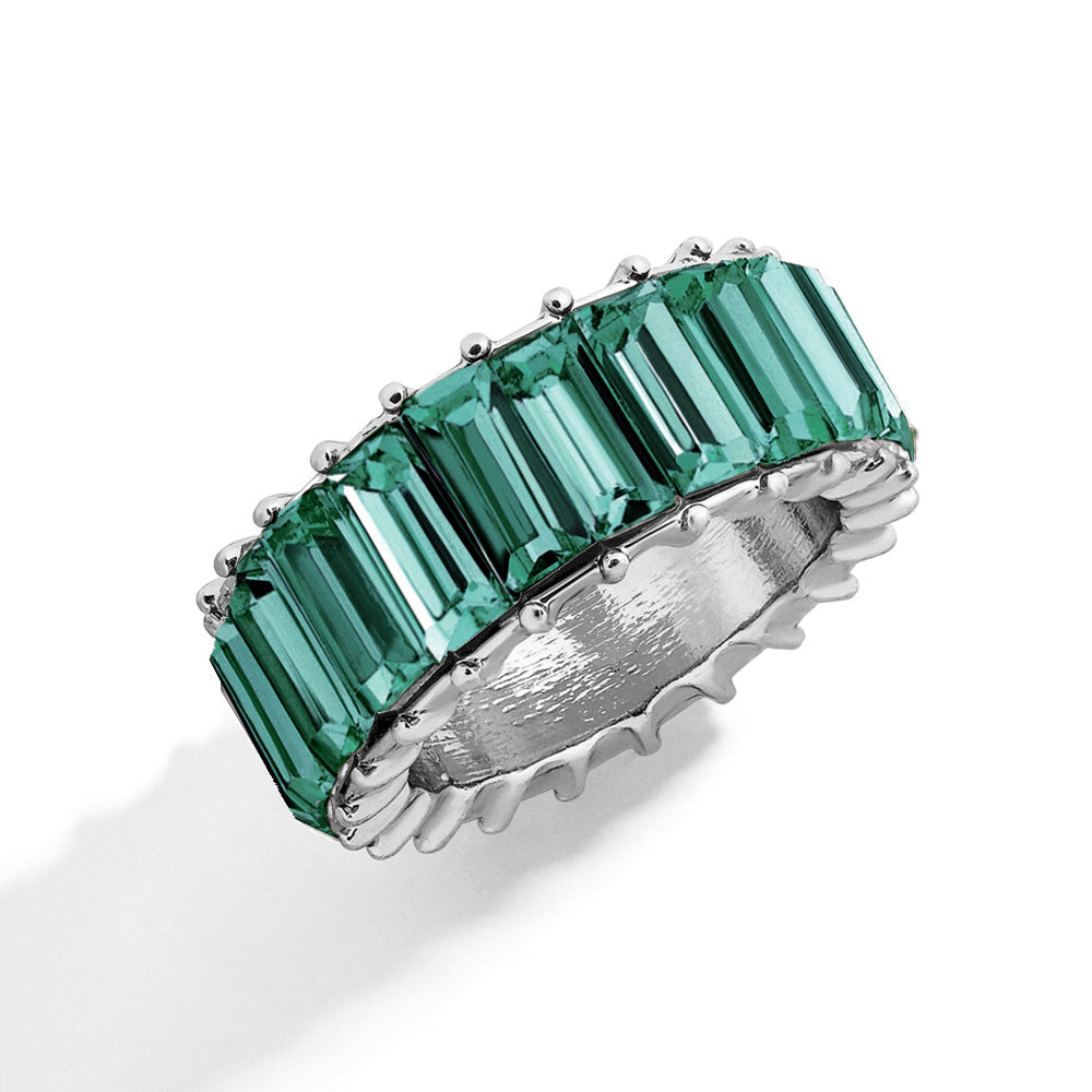Naya – Moderner geometrischer Ring aus buntem Metall