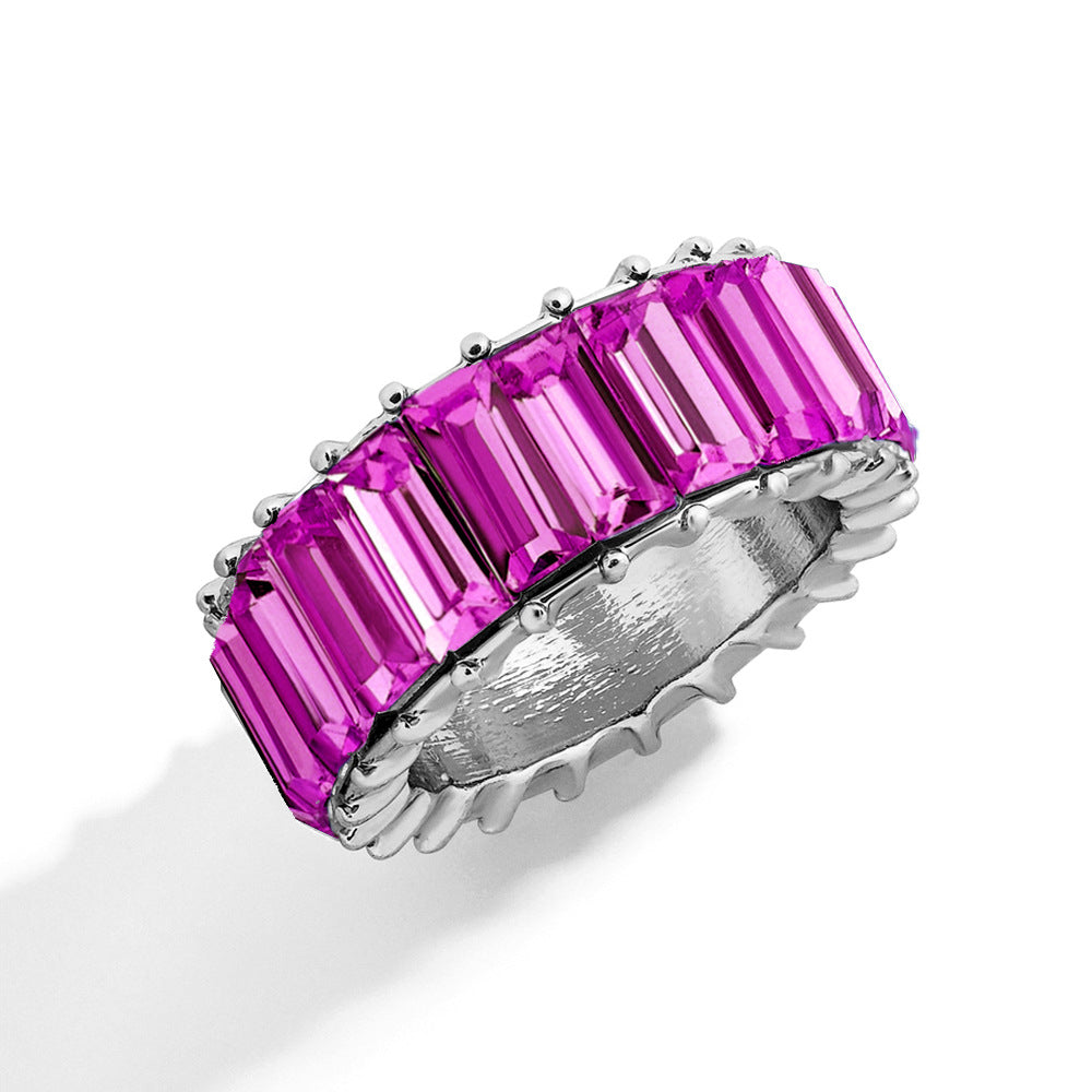 Naya – Moderner geometrischer Ring aus buntem Metall