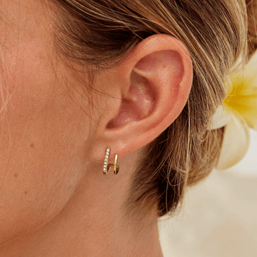 Zendaya – Ohrringe aus Kristall in Krallenform aus 18K Gold