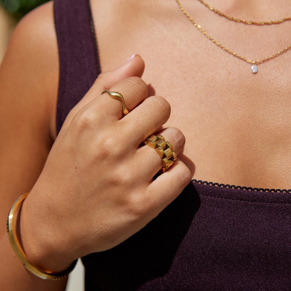 Tarah – 18K Goldwellenring