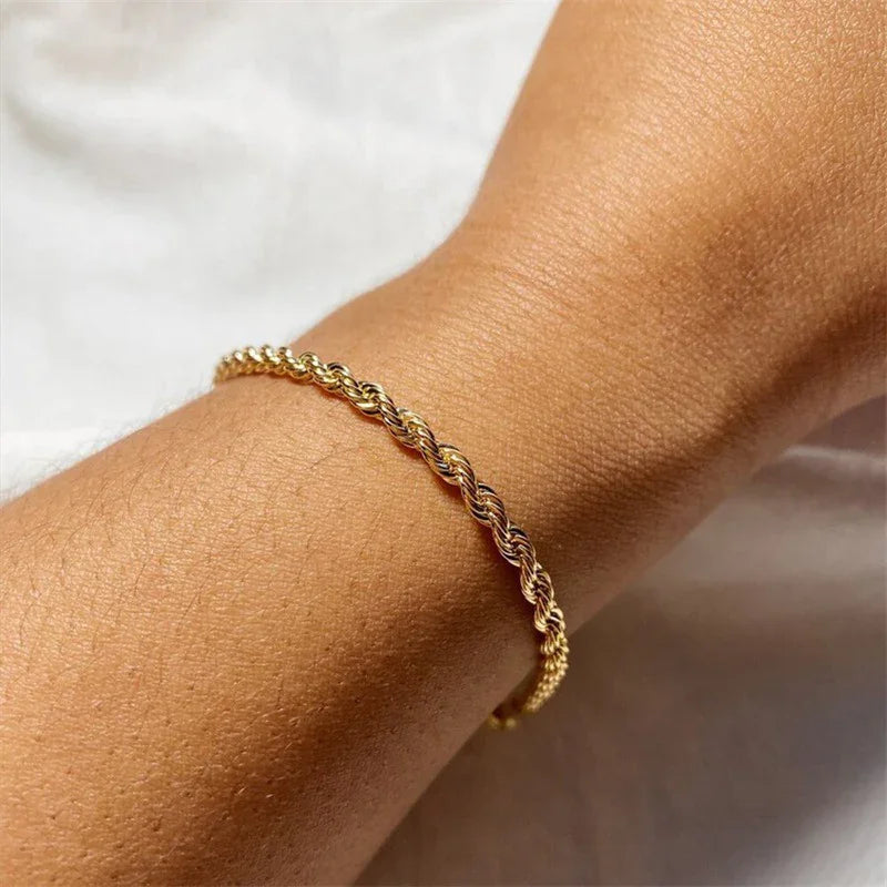 Gigi – Elegantes goldenes Kettenarmband