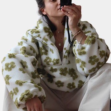 Elizabeth - Stylischer Pullover mit Blumendekoration