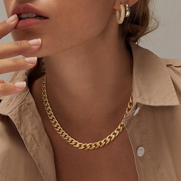 Anabel – Halskette mit goldenen Gliedern