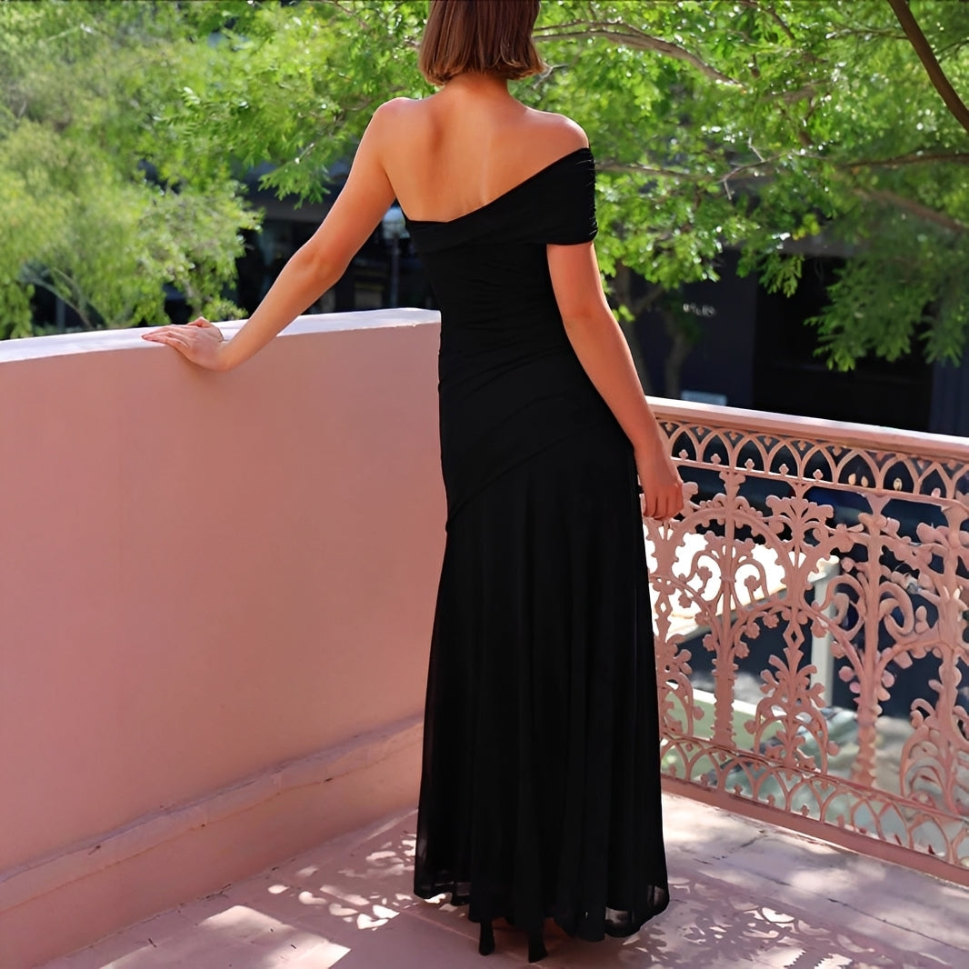 Marga - Elegantes, schulterfreies Maxikleid