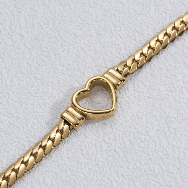 Hollow Herzarmband in Gold - Offenes Herzarmband