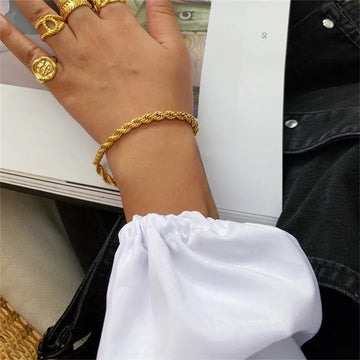 Gigi – Elegantes goldenes Kettenarmband