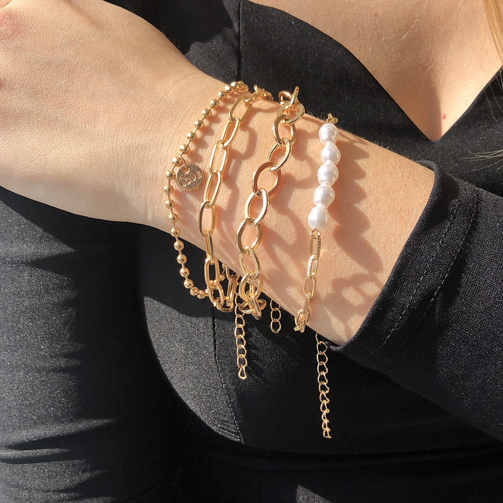 Set aus 3-teiligem goldenen Perlenarmband - großes Kettenset