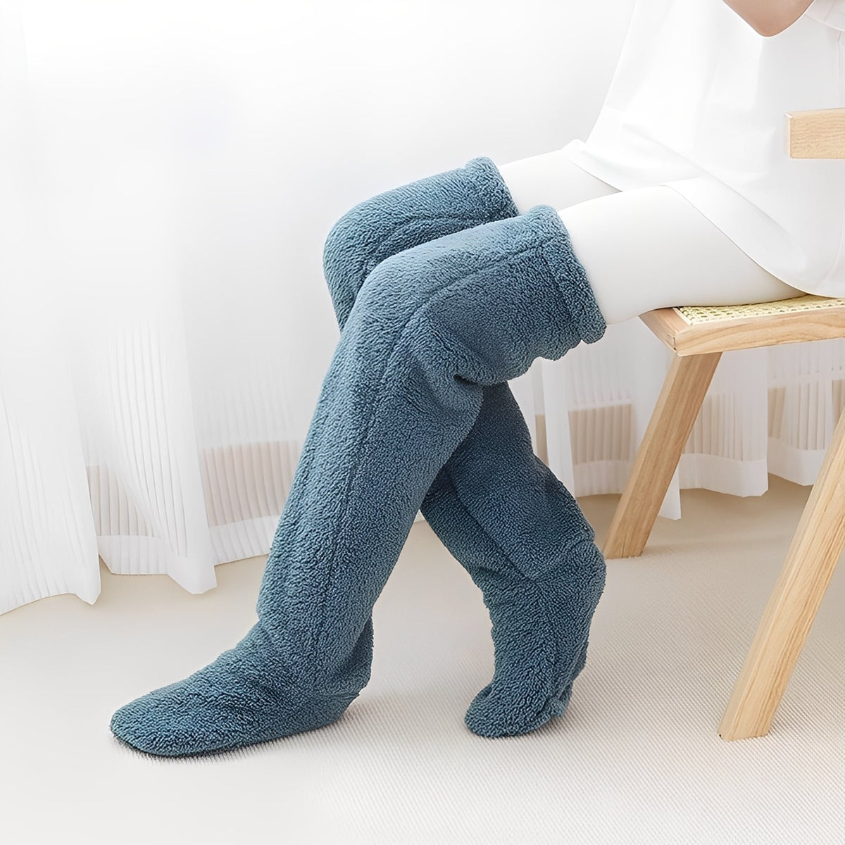 Camellia - Wärmende, knielange Damensocken für den Winter