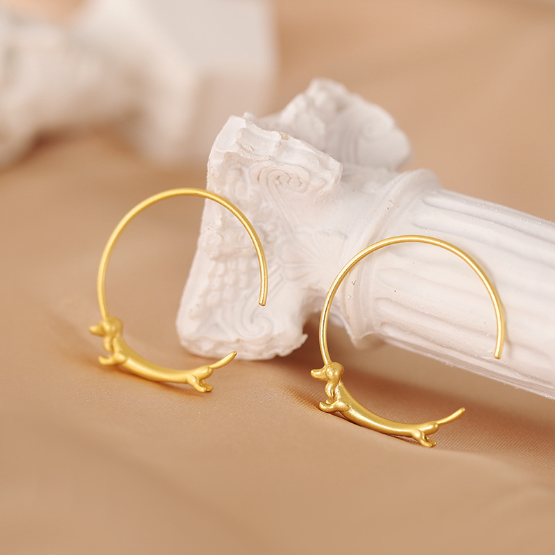 Riham - Ohrringe mit Hula-Hoop-Design eines Dackels
