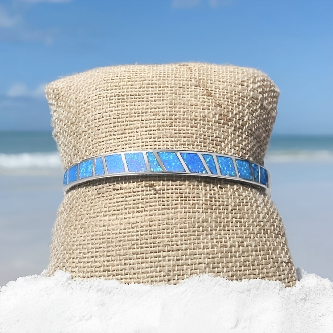 Ocean – Armband aus blauem Opal und Silber