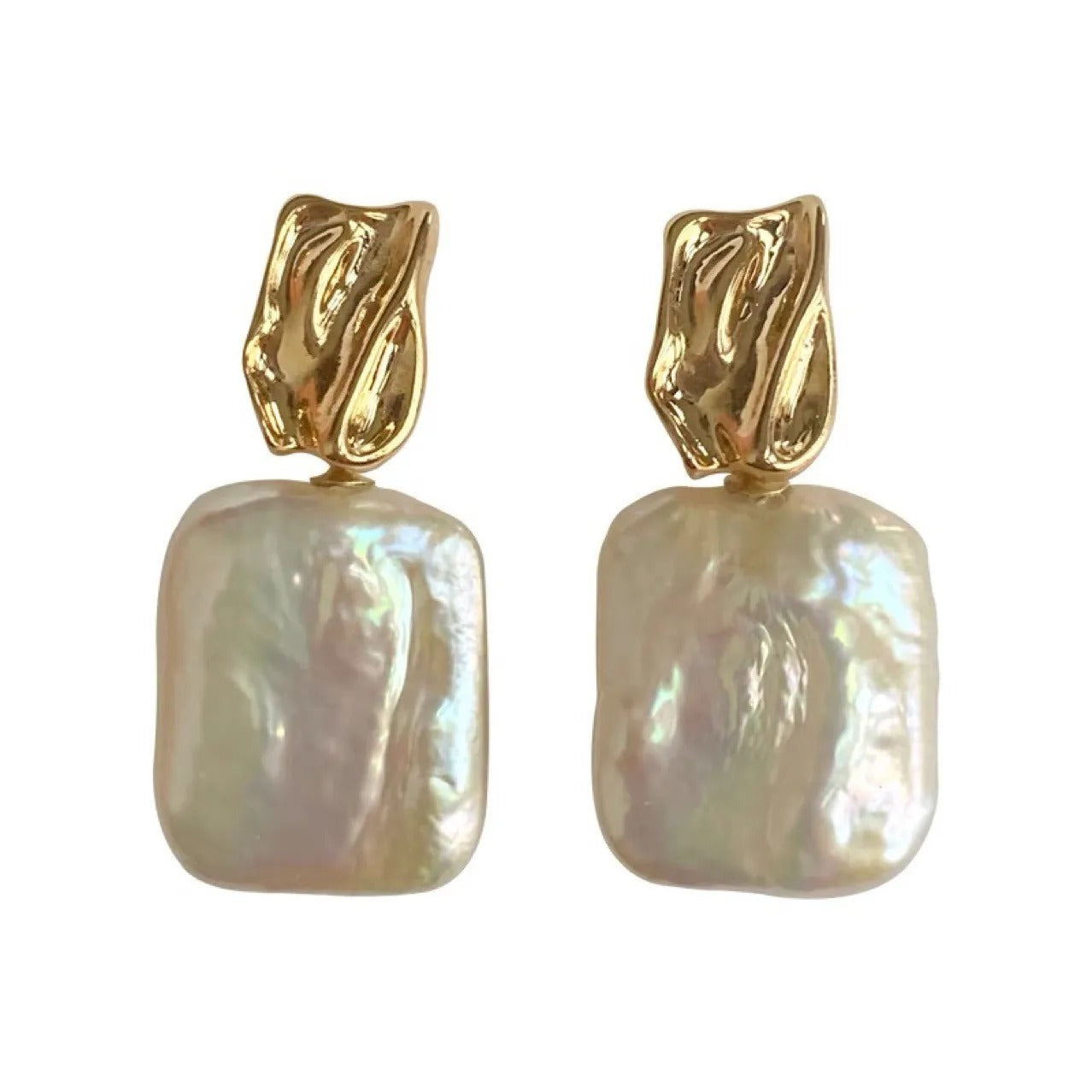 Aiah – Goldene Ohrringe mit eleganten barocken Perlen