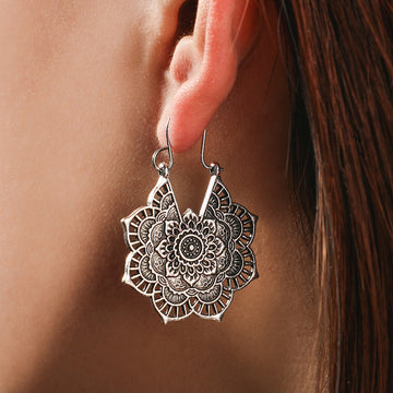 Sanya – Mandala-Lotus-Ohrringe