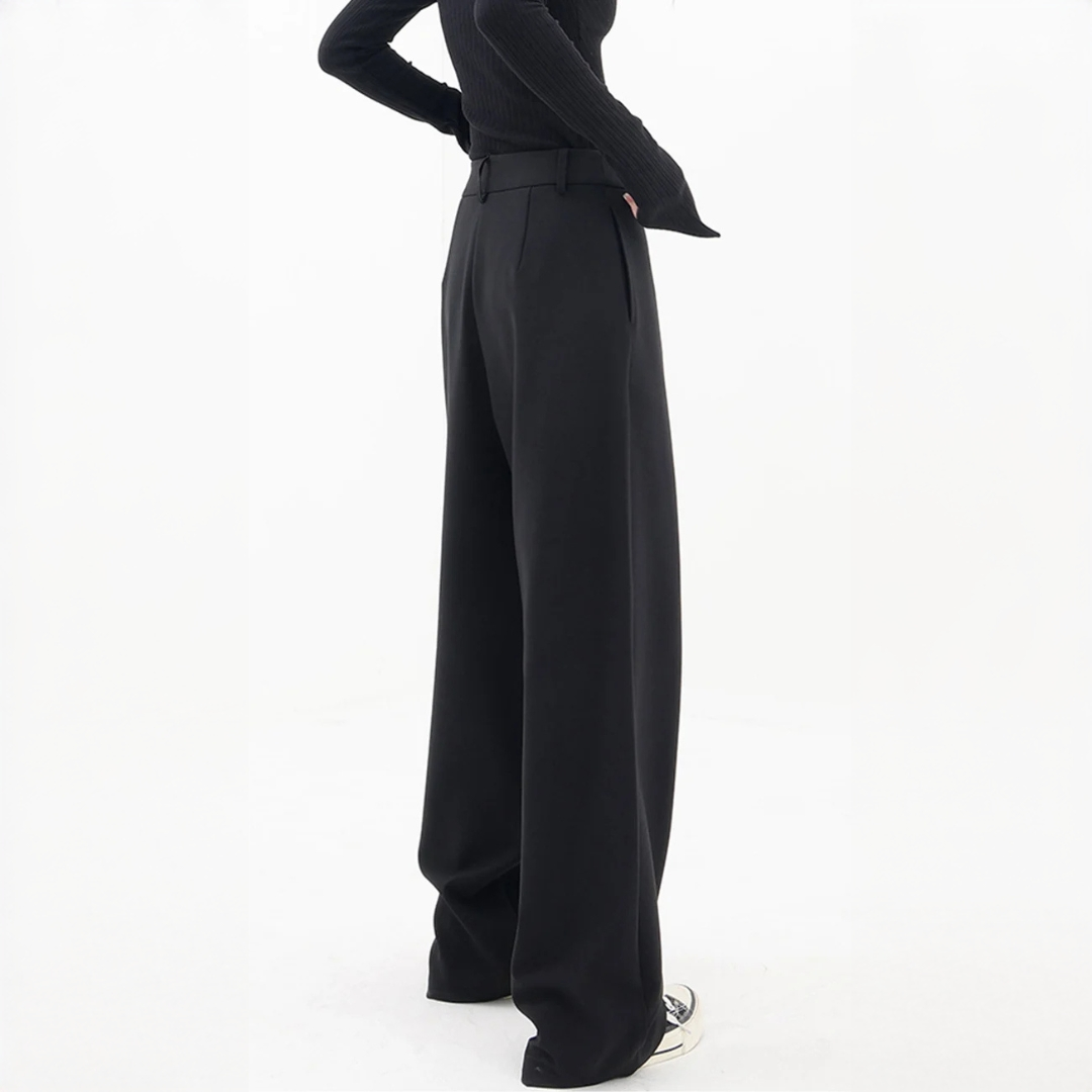 Thalia - Modische und asymmetrische Hose