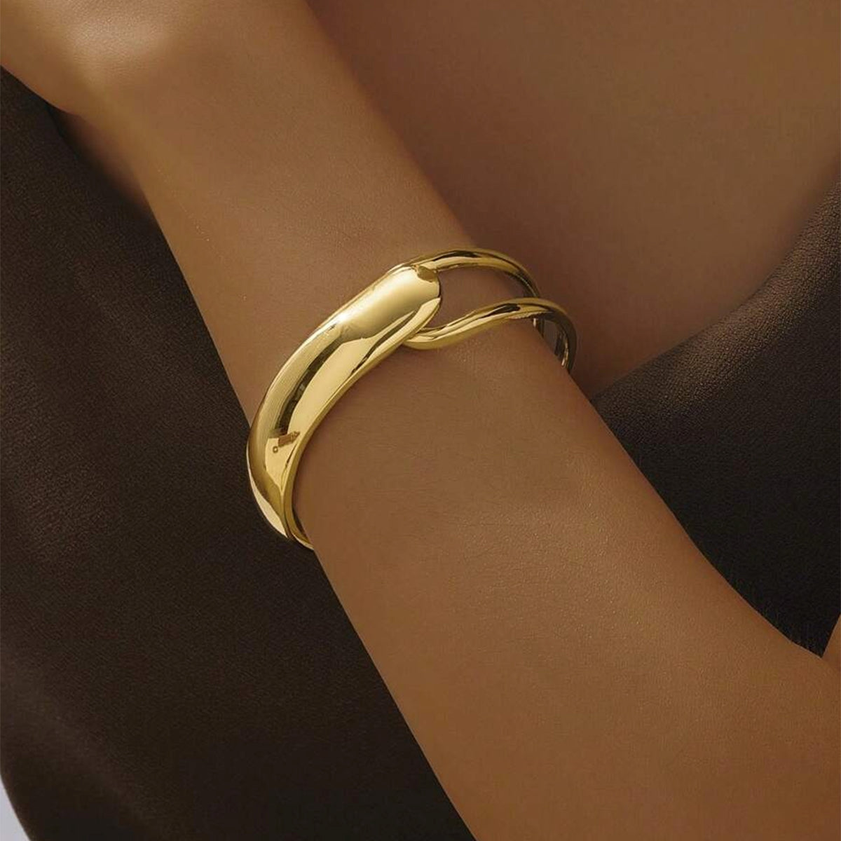 Livina – Feines und elegantes Goldarmband