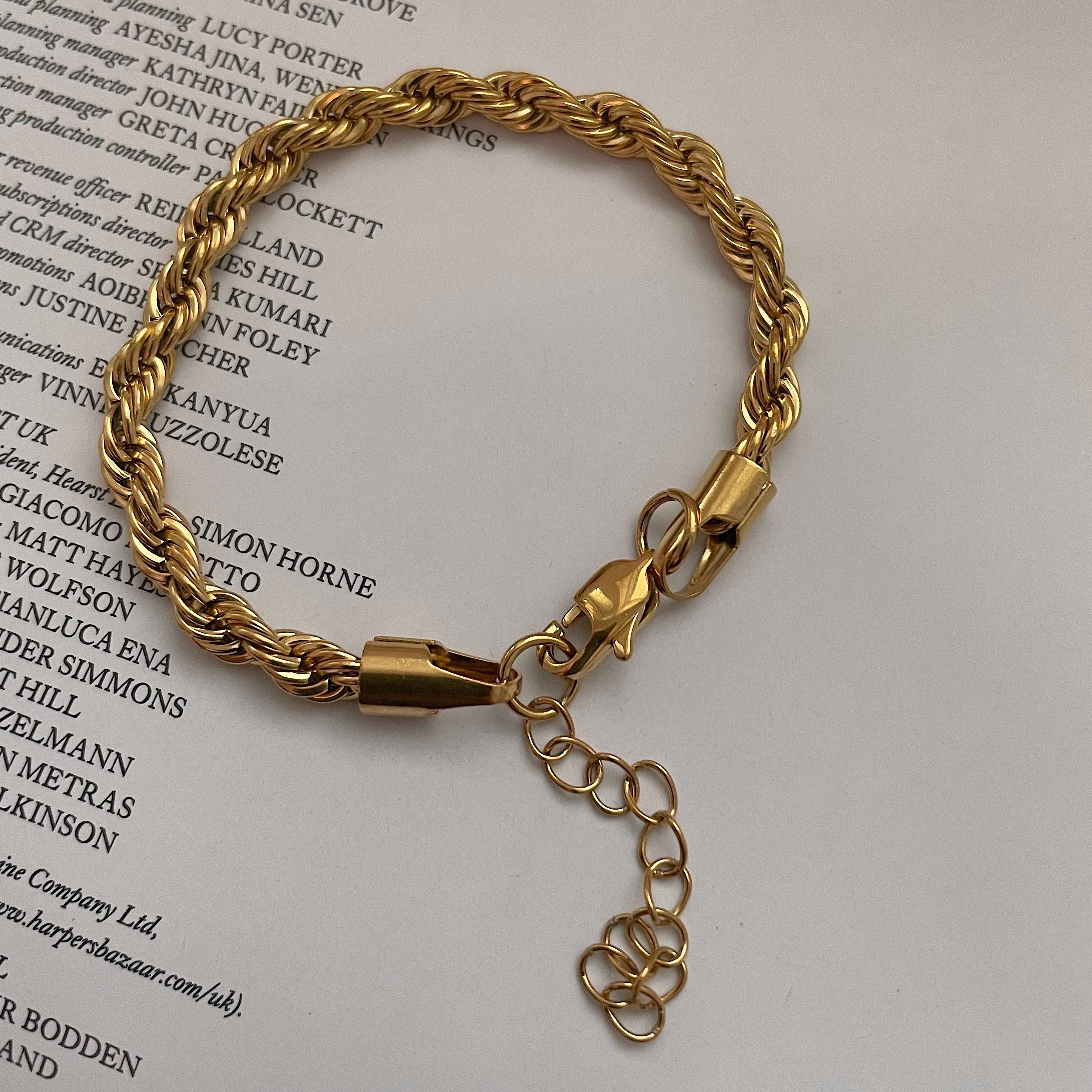 Mila – Geflochtenes Armband aus Edelstahl