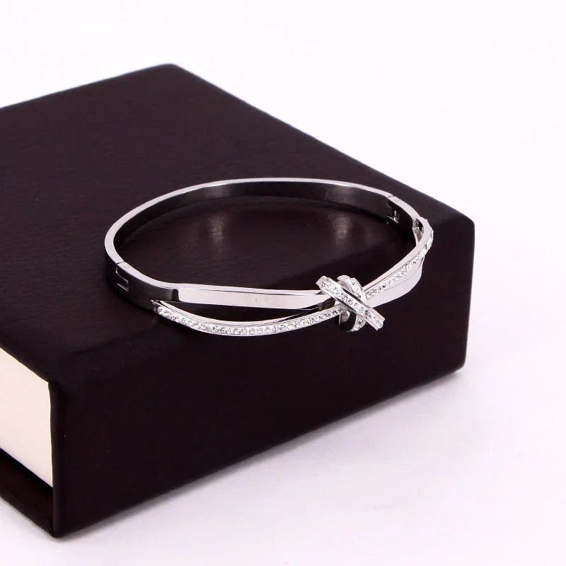 Dalia – Elegantes Knotenarmband