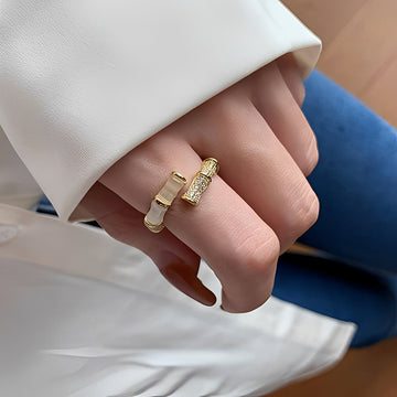Lysiane – Verstellbarer Ring in Bambusform aus Gold