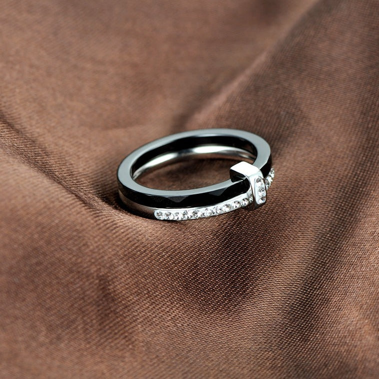 Cerelia – Luxuriöser Keramikring mit Zirkonia