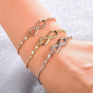 Megan – Verstellbares unendliches Silberarmband
