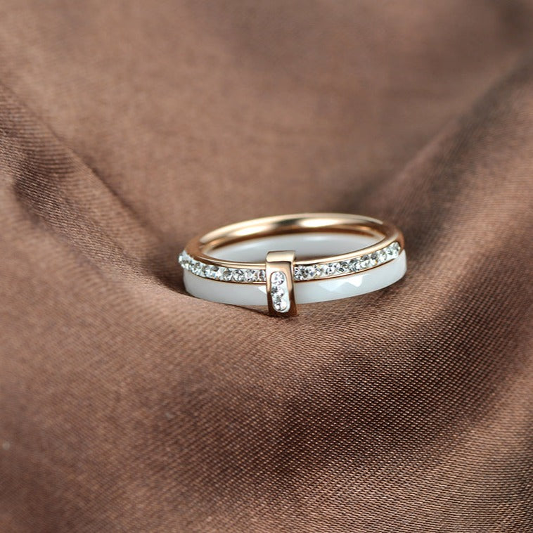Cerelia – Luxuriöser Keramikring mit Zirkonia