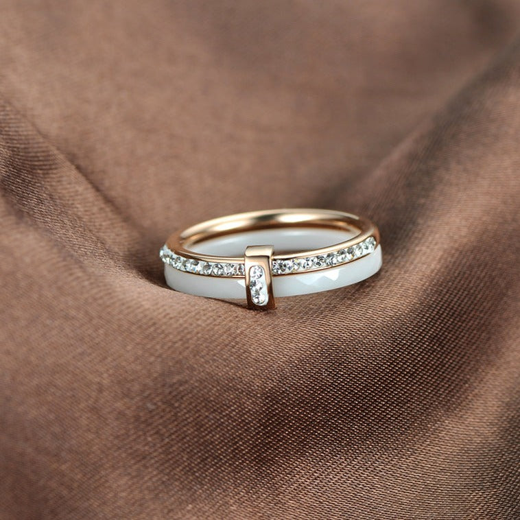 Cerelia – Luxuriöser Keramikring mit Zirkonia