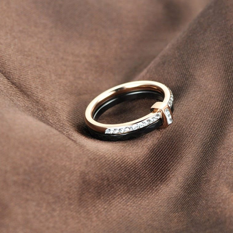 Cerelia – Luxuriöser Keramikring mit Zirkonia