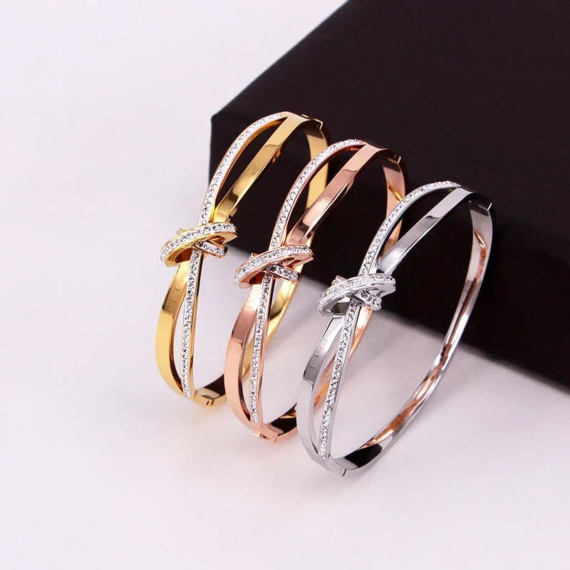 Dalia – Elegantes Knotenarmband