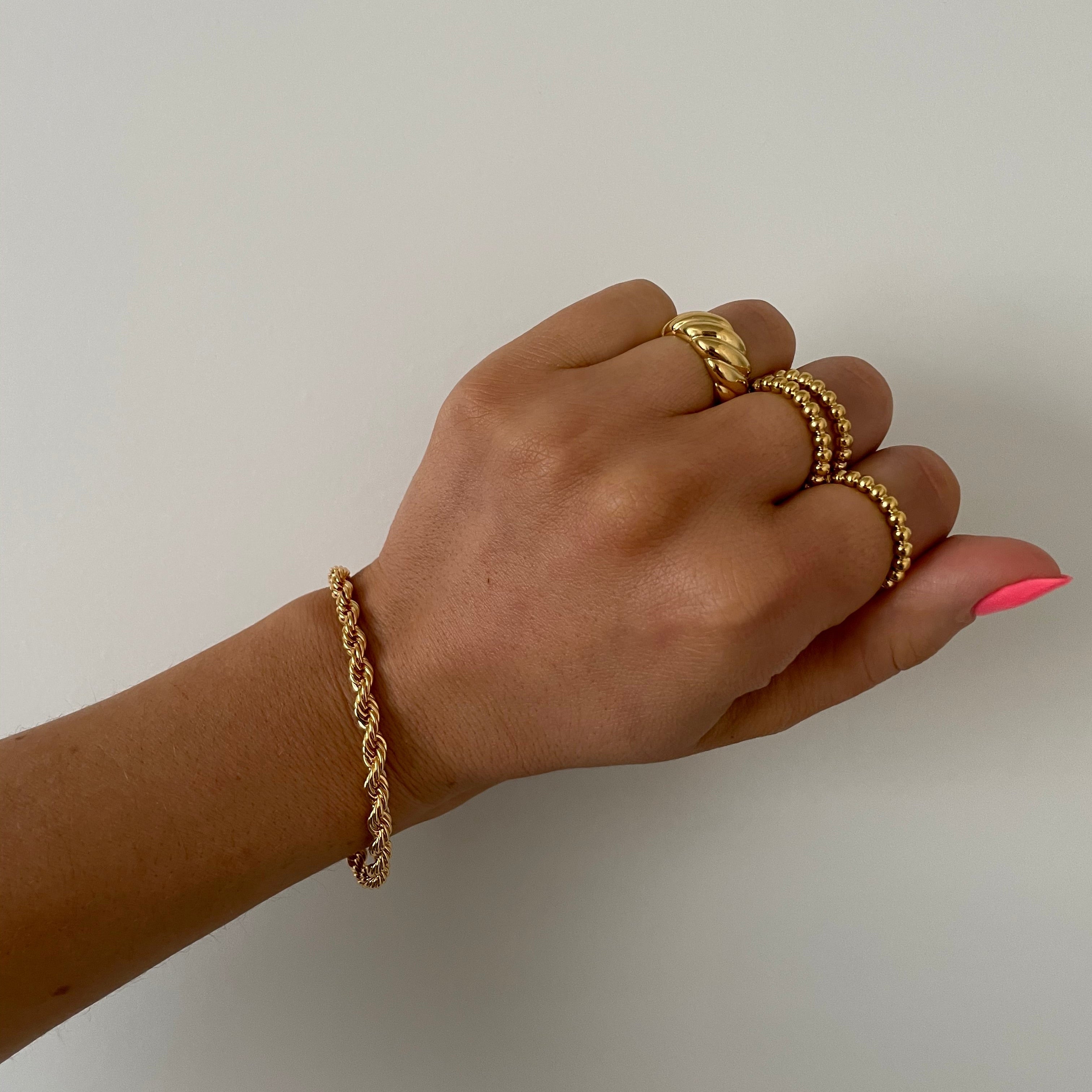 Mila – Geflochtenes Armband aus Edelstahl