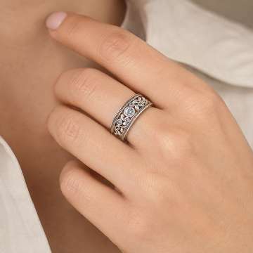 Nina – Vintage Silberring mit Zirkonia