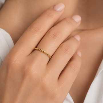 Manon – Stapelbarer geflochtener Ring