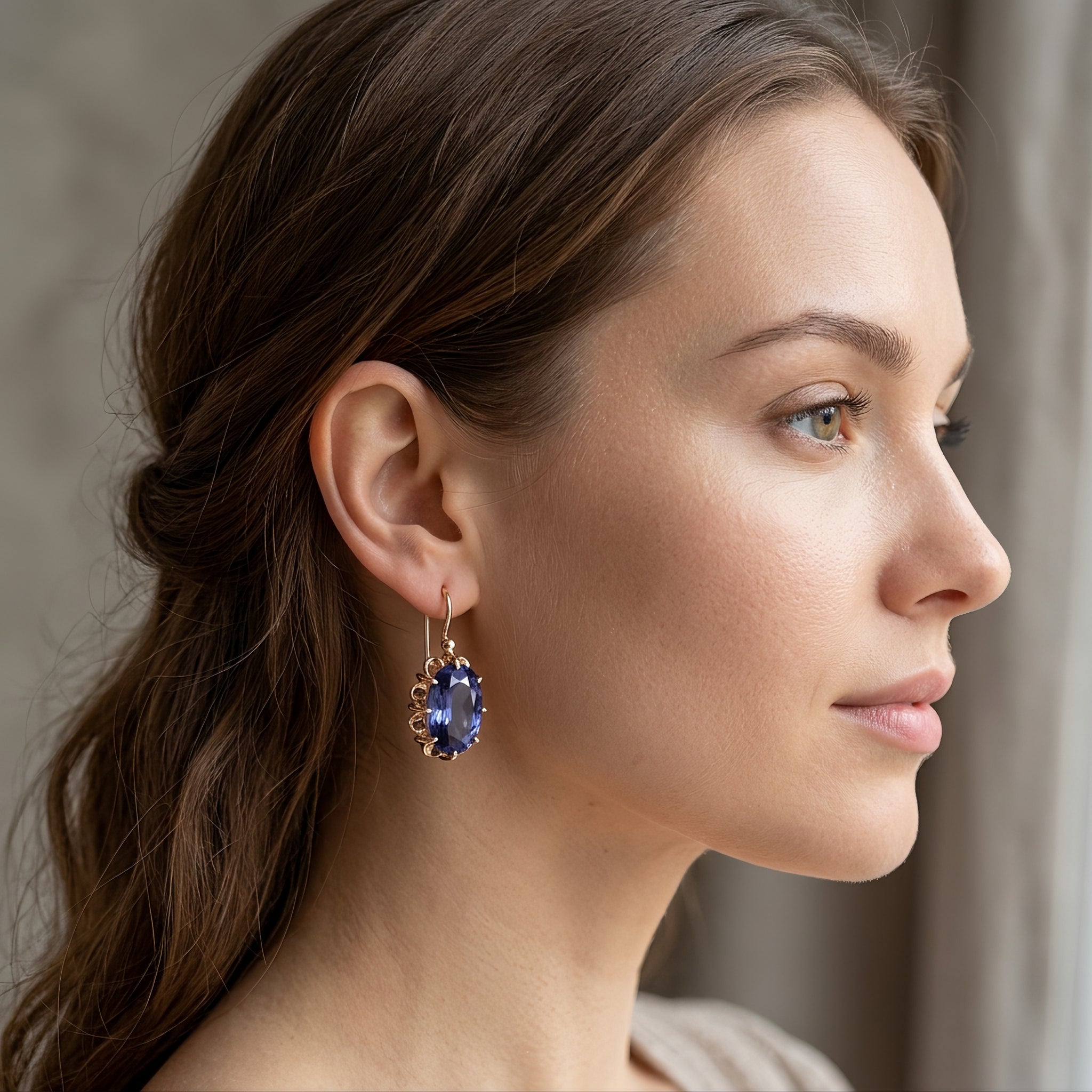 Jayela – Vintage-Ohrringe mit blauen Zirkonias