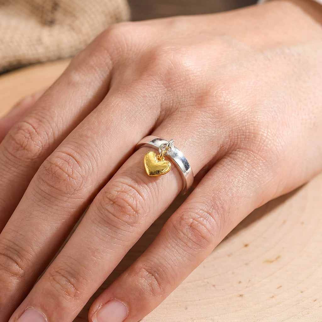 Maelie – Silberring mit beweglichem Herz im Retro-Stil