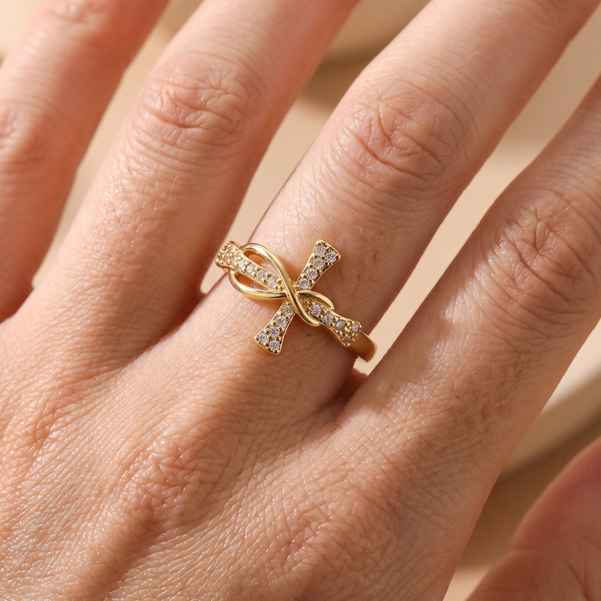 Eliane – Christliches Zirkonia-Kreuzring für Frauen