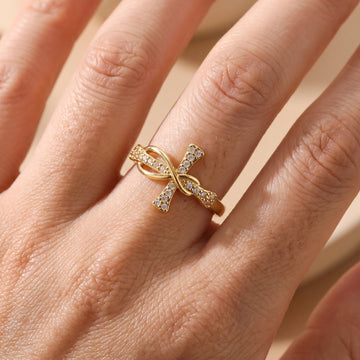 Eliane – Christliches Zirkonia-Kreuzring für Frauen