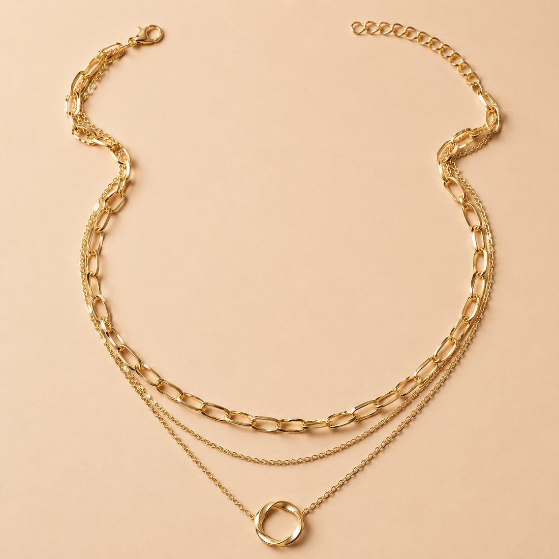 Michelle – Vintage-Halskette mit goldenen Ketten und Anhänger
