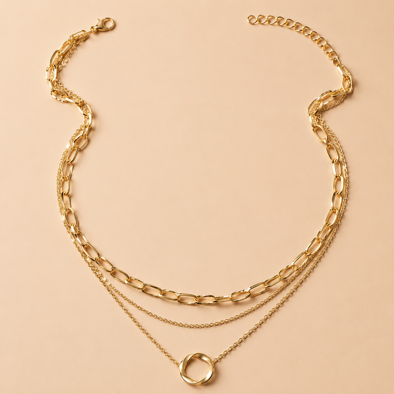 Michelle – Vintage-Halskette mit goldenen Ketten und Anhänger