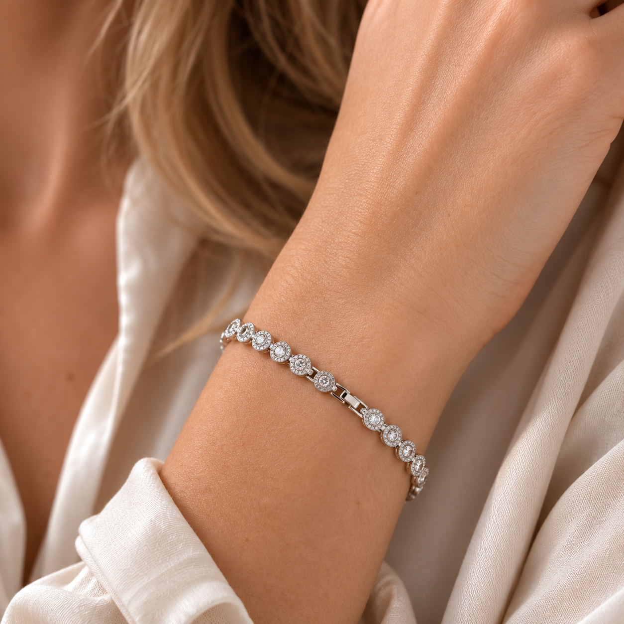 Victoria – Halskette und Armband mit glänzendem runden Knopf