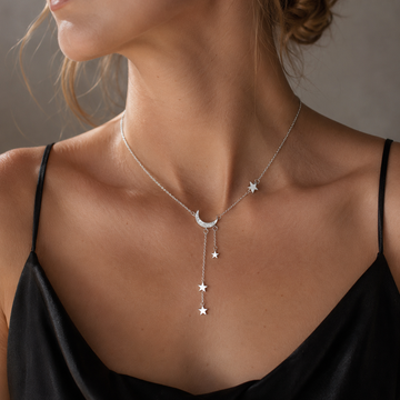 Lunara – Silberhalsband mit Mond und Sternen