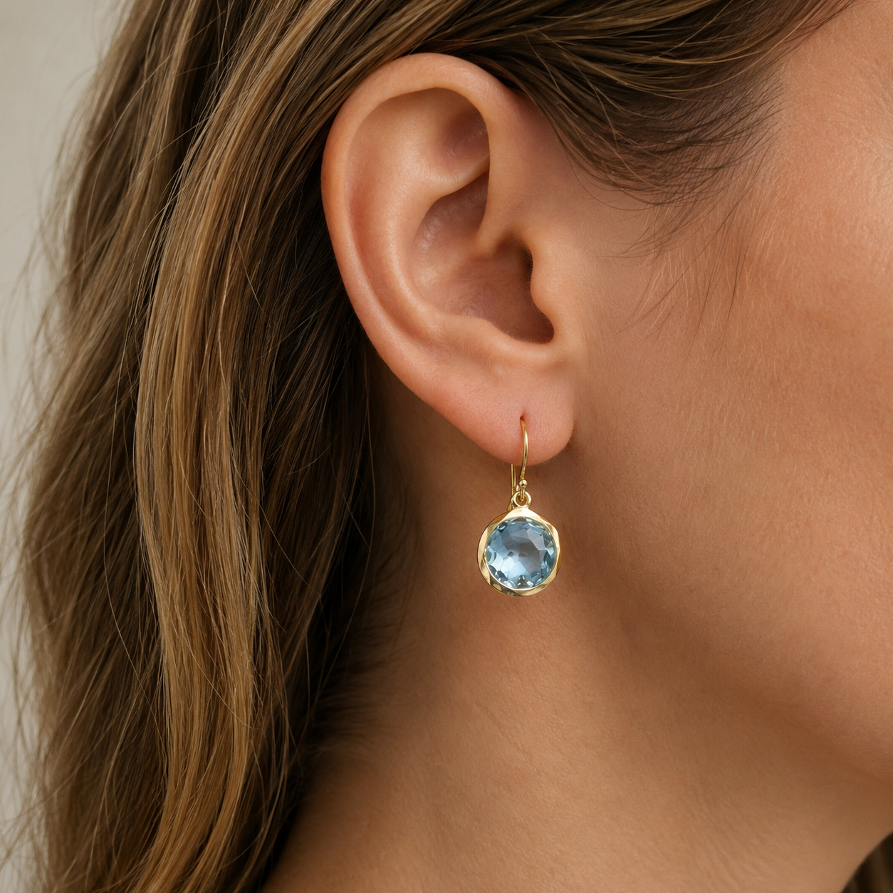 Azura – Vintage-Ohrringe mit blauen Kristallen