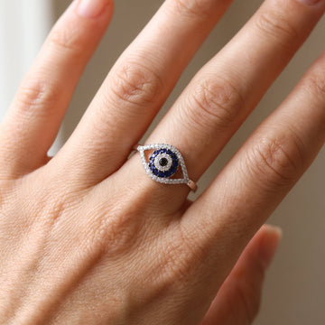 Eleni – Schutzring mit blauem Matiasma-Auge