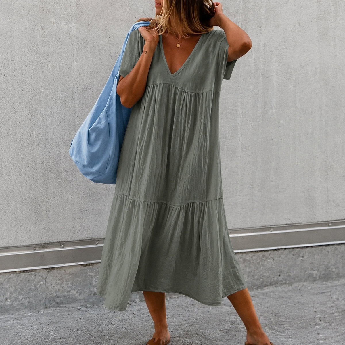 Deanna - Bequemes und flexibles Freizeitkleid mit V-Ausschnitt
