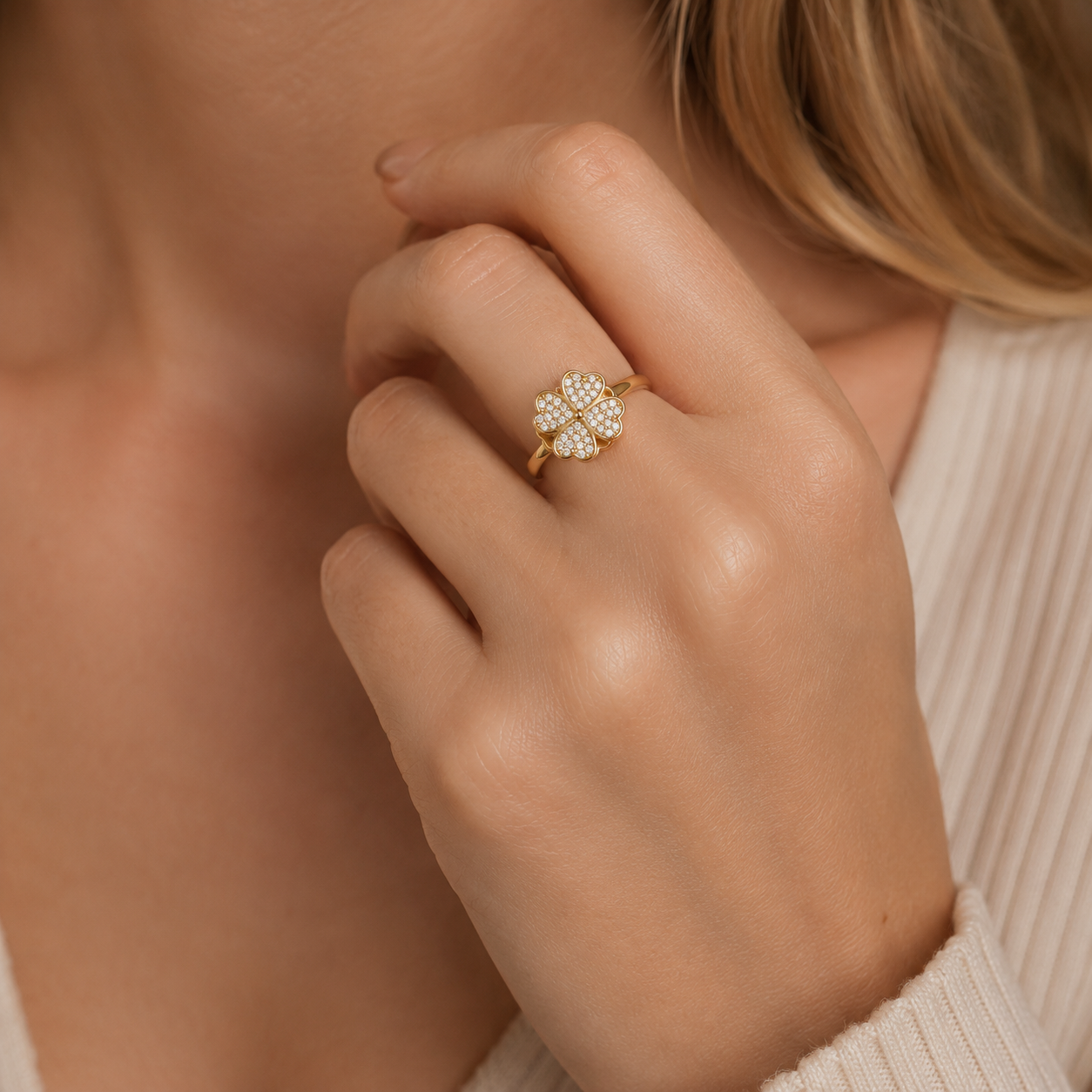 Dazel – Drehbarer Anti-Stress-Ring mit vierblättrigem Kleeblatt