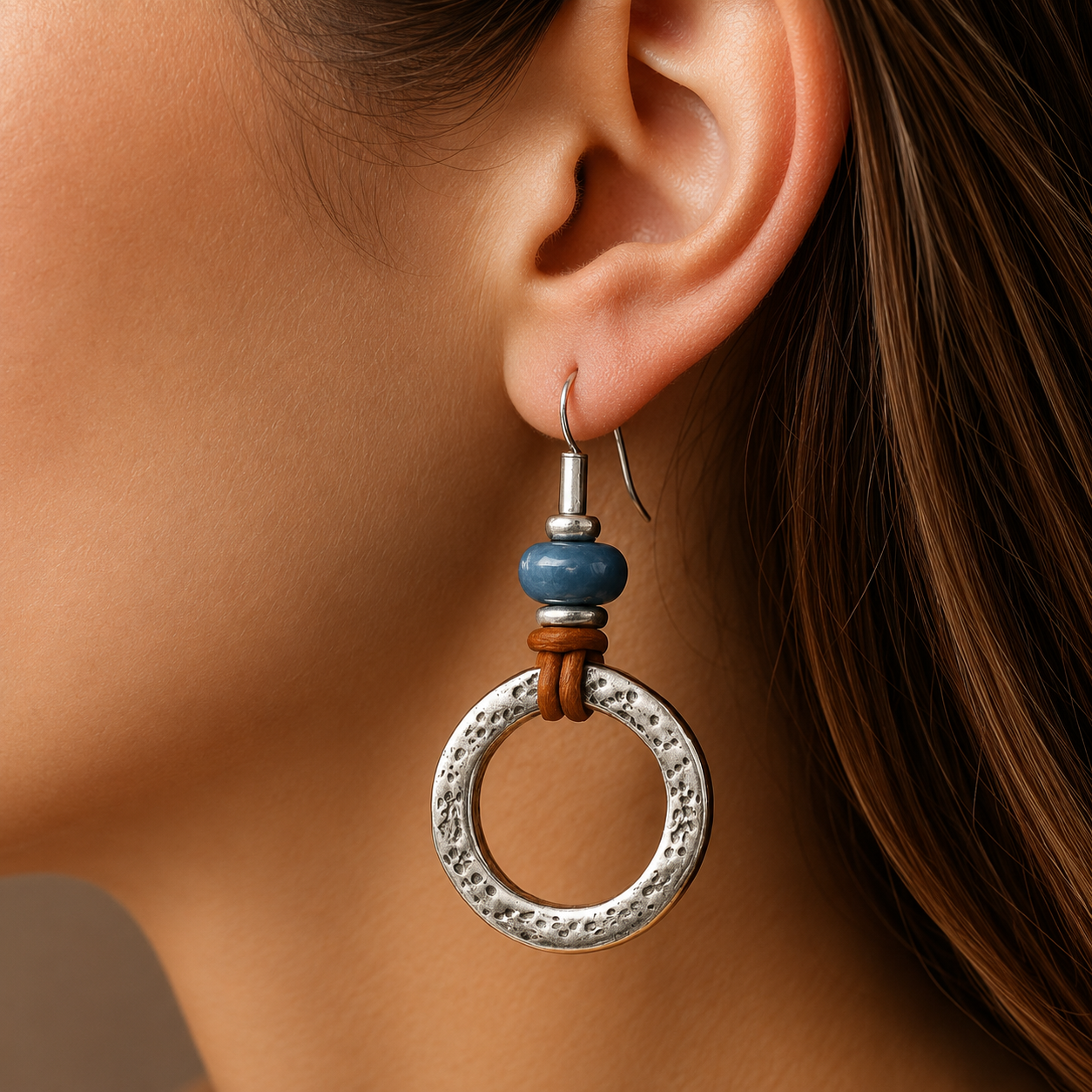Mira – Silberne Kreisohringe im Boho-Vintage-Stil