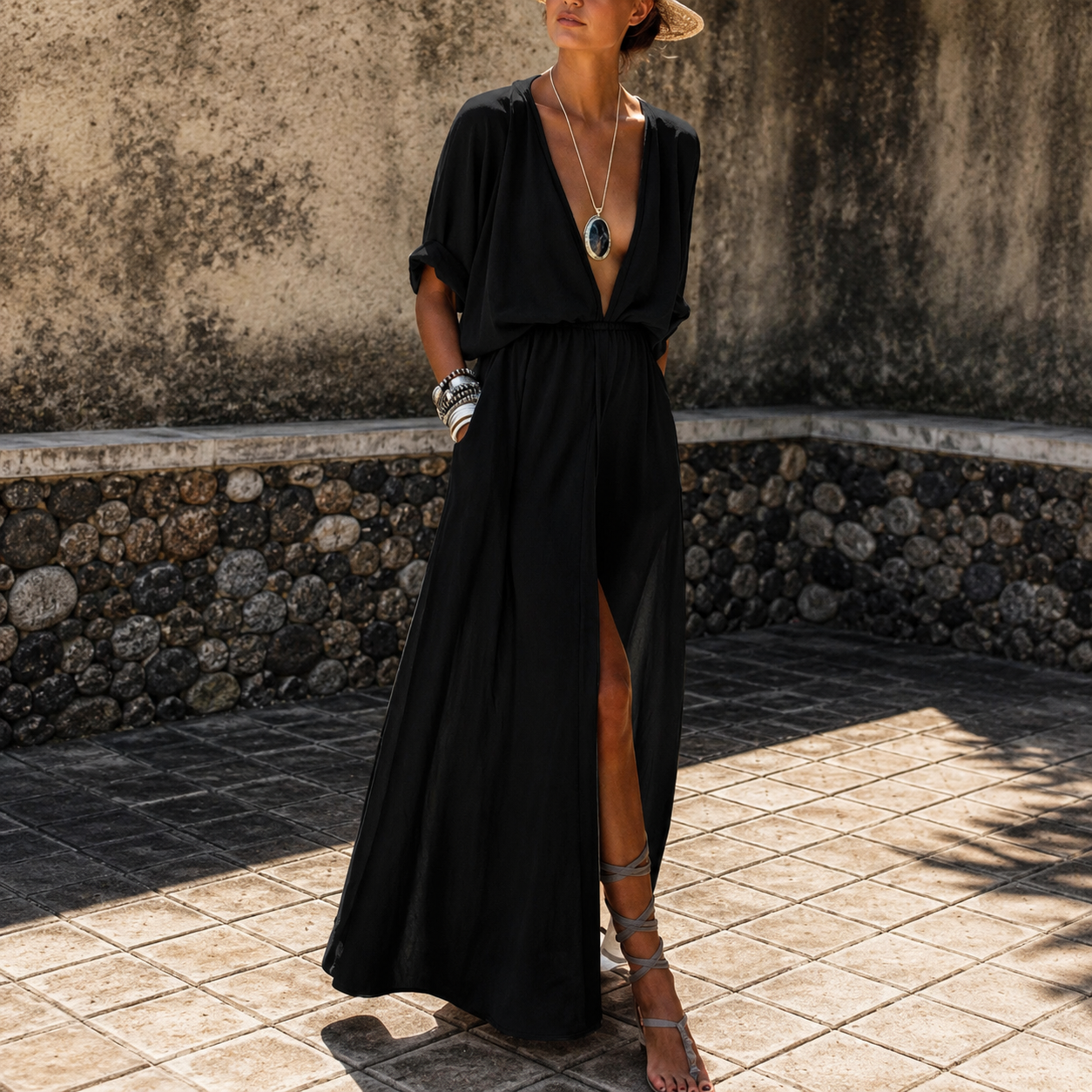 Nicole - Schickes langes Kleid mit markantem Seitenschlitz
