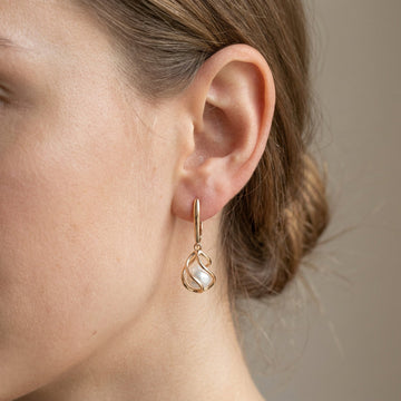 Elena – Elegante Perlenohrringe aus Gold