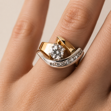 Sylira – Signetring aus Gold und Silber mit Zirkonia