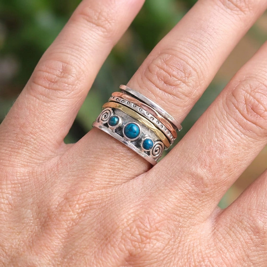 Kaia – Bohemian Meditationsring mit Saphir